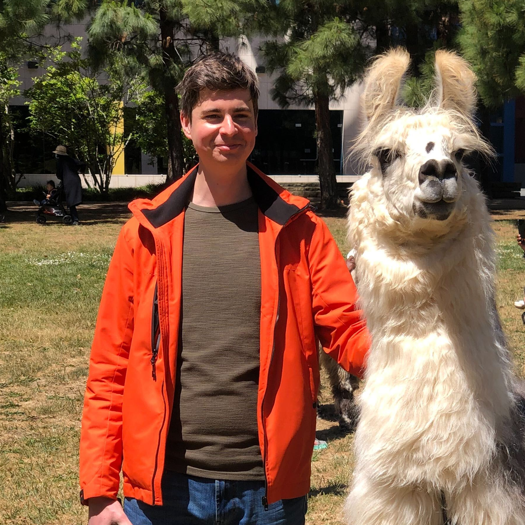 20220610222537497_me-and-lama.png